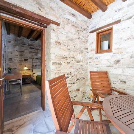 Skarinou'S Landhouse Poolside Heaven Apartment מראה חיצוני תמונה