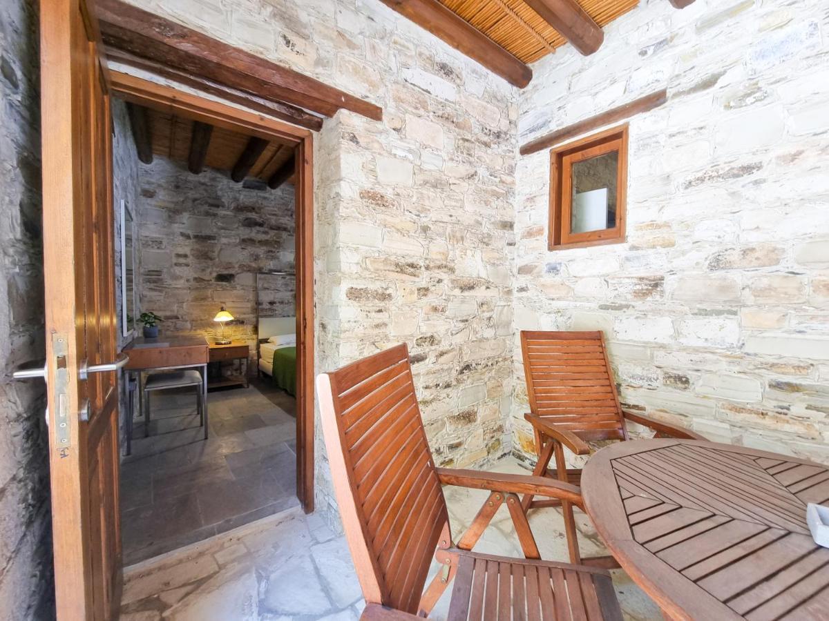Skarinou'S Landhouse Poolside Heaven Apartment מראה חיצוני תמונה